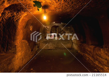 Goa Gajah Temple (Elephant Cave), Bali, Indonesia. 21165514