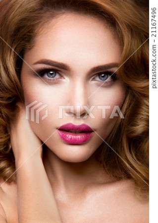 Make up. Glamour portrait of beautiful woman model 21167496