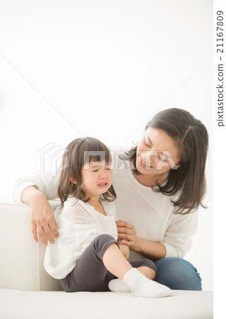 Middle Family Image 21167809