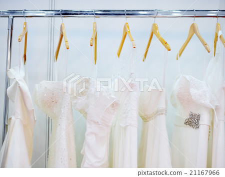 A few beautiful wedding dresses 21167966