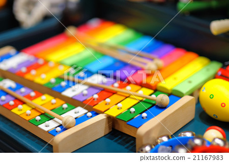 Few bright xylophones 21167983