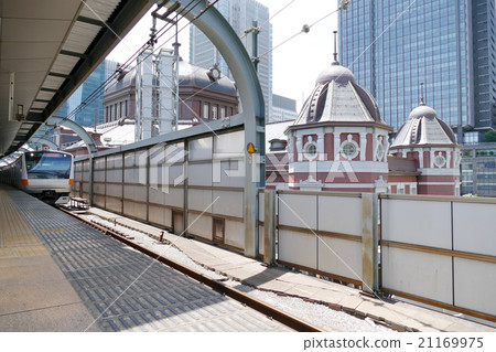 Chuo Line E233 system Tokyo Station Chuo Line E233 system Tokyo Station 21169975