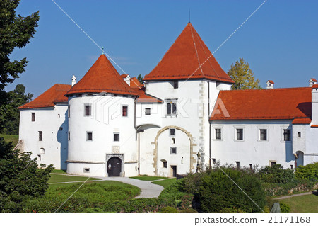Varazdin castle 21171168