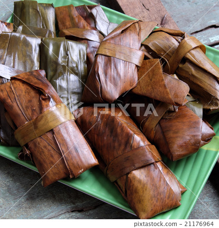 Vietnamese food, banh nam, banh bot loc 21176964