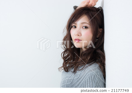 Female portrait 21177749