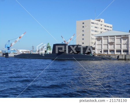 Tour of Military Port (Yokosuka) 21178130