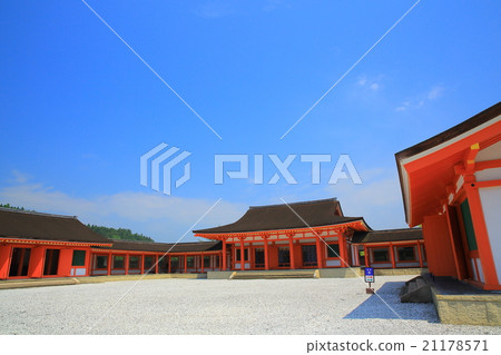 Fuji Fujiwara no Tomo 21178571