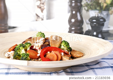 Teriyaki Chicken with Steam Rice and vegetables. 21183036