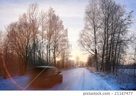 landscape winter road 21187477