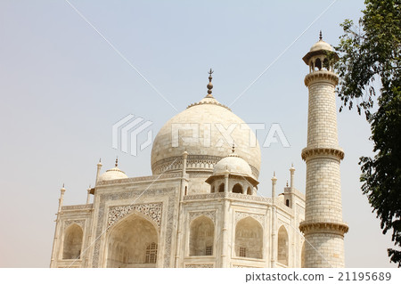 Closeup of beautiful monument Taj Mahal Closeup of beautiful monument Taj Mahal 21195689