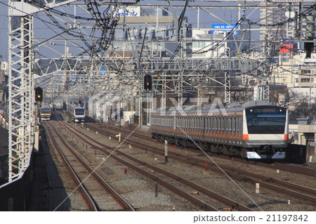 [JC] 中央線E233系列列車在多個軌道區間運行（快速：東京⇔高尾） 21197842