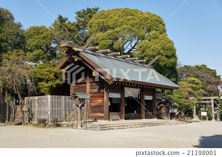 The main shrine of Emperor Iseyama in the back of Kusunoki, Yokohama 21198001