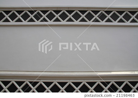 Wall of treasure 21198463