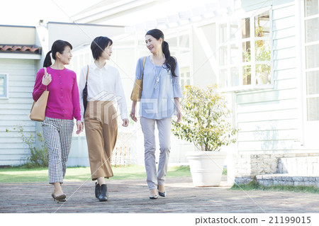 三個50年代的女性 21199015