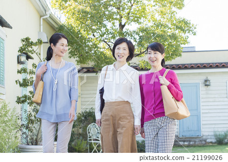 三個50年代的女性 21199026