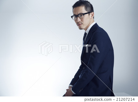 Businessman portrait Businessman portrait 21207214