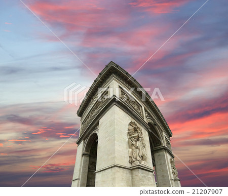 Arc de Triomphe, Paris, France. Arc de Triomphe, Paris, France. 21207907