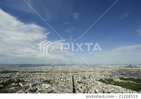 The city skyline at daytime. Paris, France.  21208533