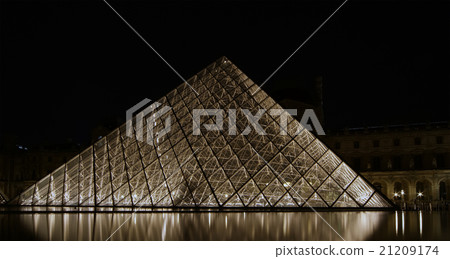 Louvre, Pyramid,(by night), Paris, France 21209174