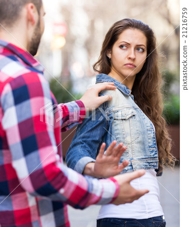 acquaintance on the street 21216759