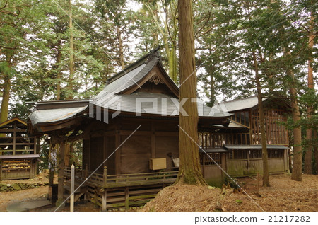 信州岡谷伊万裡十五神社殿堂 - 俯瞰主神殿的一側 信州岡谷伊万裡十五神社殿堂 - 俯瞰主神殿的一側 21217282
