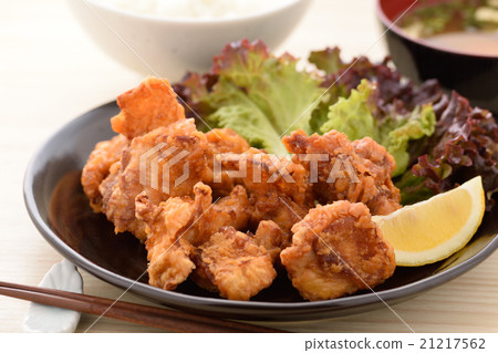  Deep-fried chicken 21217562
