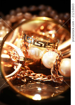 Jewelry Set Macro 21218603