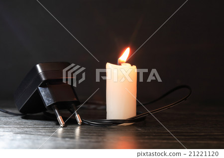 Charger And Candle 21221120