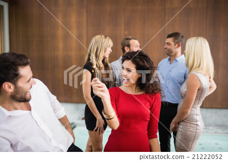 Group of young friends dancing 21222052