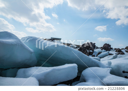 Cape Hinode（Otutake-cho），漂浮冰塊留在岩石中 21228806