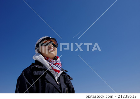 Ski slope of ski slope Sky field blue sky and airplane cloud upper body a Ski slope of ski slope Sky field blue sky and airplane cloud upper body a 21239512