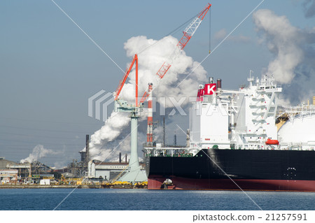 New shipbuilding and factory smoke New shipbuilding and factory smoke 21257591