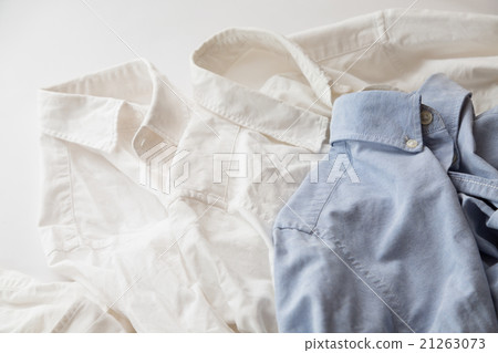 Wrinkled full white shirt White back 21263073