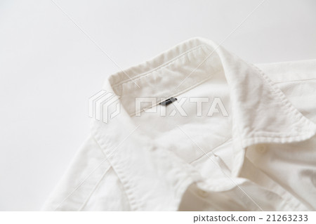 Wrinkled full white shirt White back Wrinkled full white shirt White back 21263233