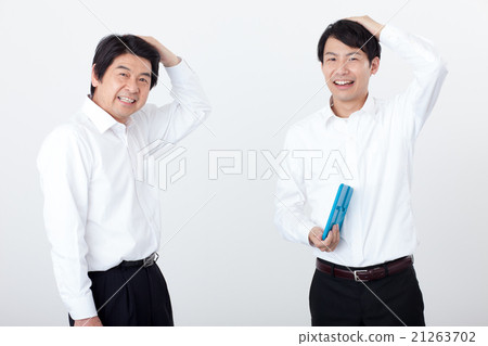 兩個父母在玩護髮 兩個父母在玩護髮 21263702