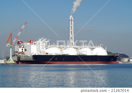LNG tanker at shipyard LNG tanker at shipyard 21267014
