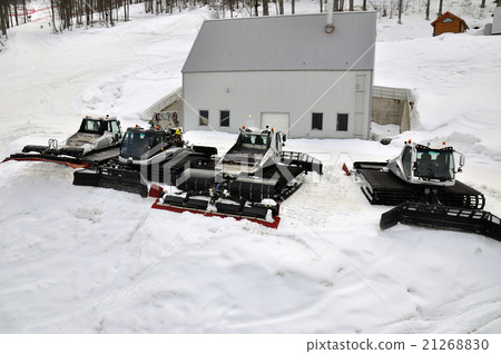 Ratraks, grooming machines, special snow vehicles Ratraks, grooming machines, special snow vehicles 21268830