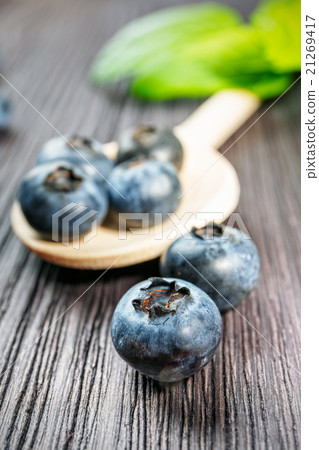 Blueberry on wooden board 21269417