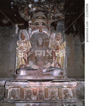 埃洛拉石窟寺第33洞佛像 埃洛拉石窟寺第33洞佛像 21280896