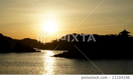 Dawn of Yuura 21284286