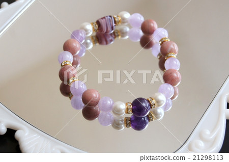 Purple gradation stone bracelet 21298113