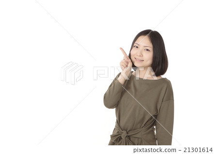 A young lady with pointing pose 21301614