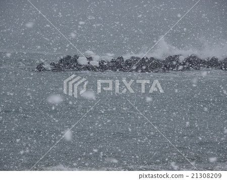 Okhotsk Sea of Snowstorm (Kitami shiro Town) 21308209