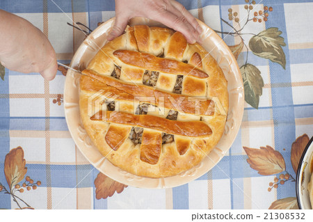 Cutting the tasty pie with filling Cutting the tasty pie with filling 21308532