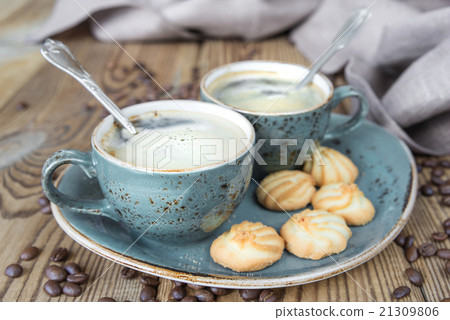 Coffee and biscuits 21309806