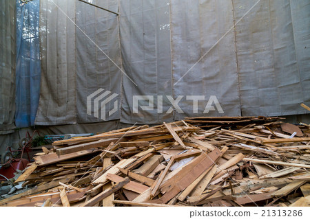 House demolition contractor Semi-destructive building destruction work Wood waste material Build up Japanese architecture House demolition contractor Semi-destructive building destruction work Wood waste material Build up Japanese architecture 21313286
