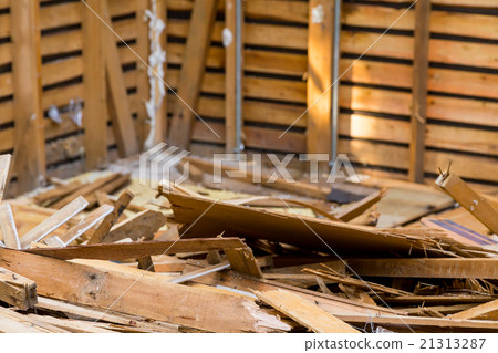 House demolition contractor Semi-destructive building destruction work Wood waste material Build up Japanese architecture House demolition contractor Semi-destructive building destruction work Wood waste material Build up Japanese architecture 21313287