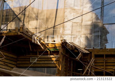 House demolition contractor Semi-destructive building destruction work Wood waste material Build up Japanese architecture 21313322