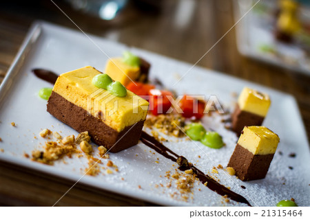 Great Desert 21315464