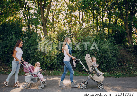 Family walk in the park 21318338